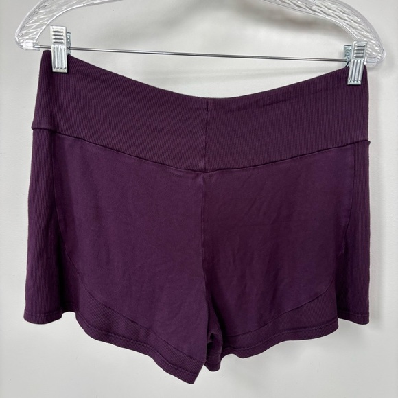 JJ Winks Pajama Set Size L - Picture 13 of 16